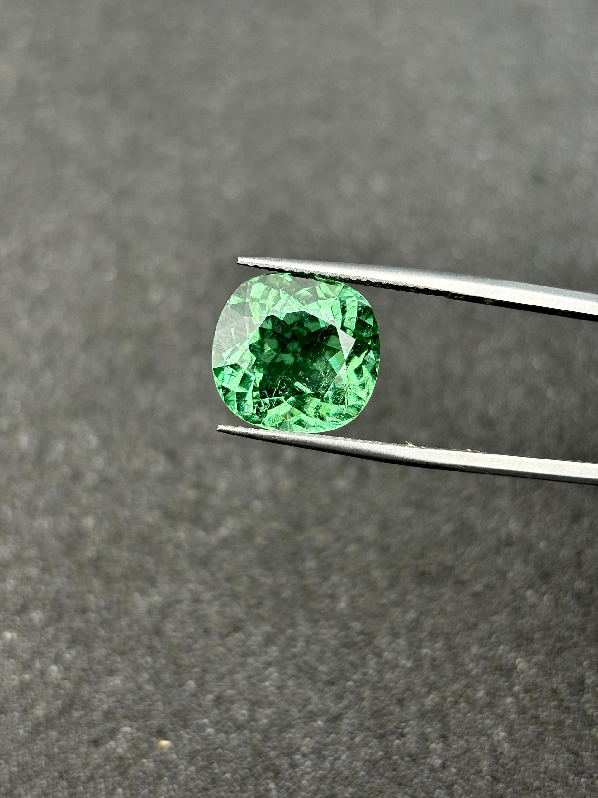 olive green green tourmaline, 10.21ct cushion cut — view 7