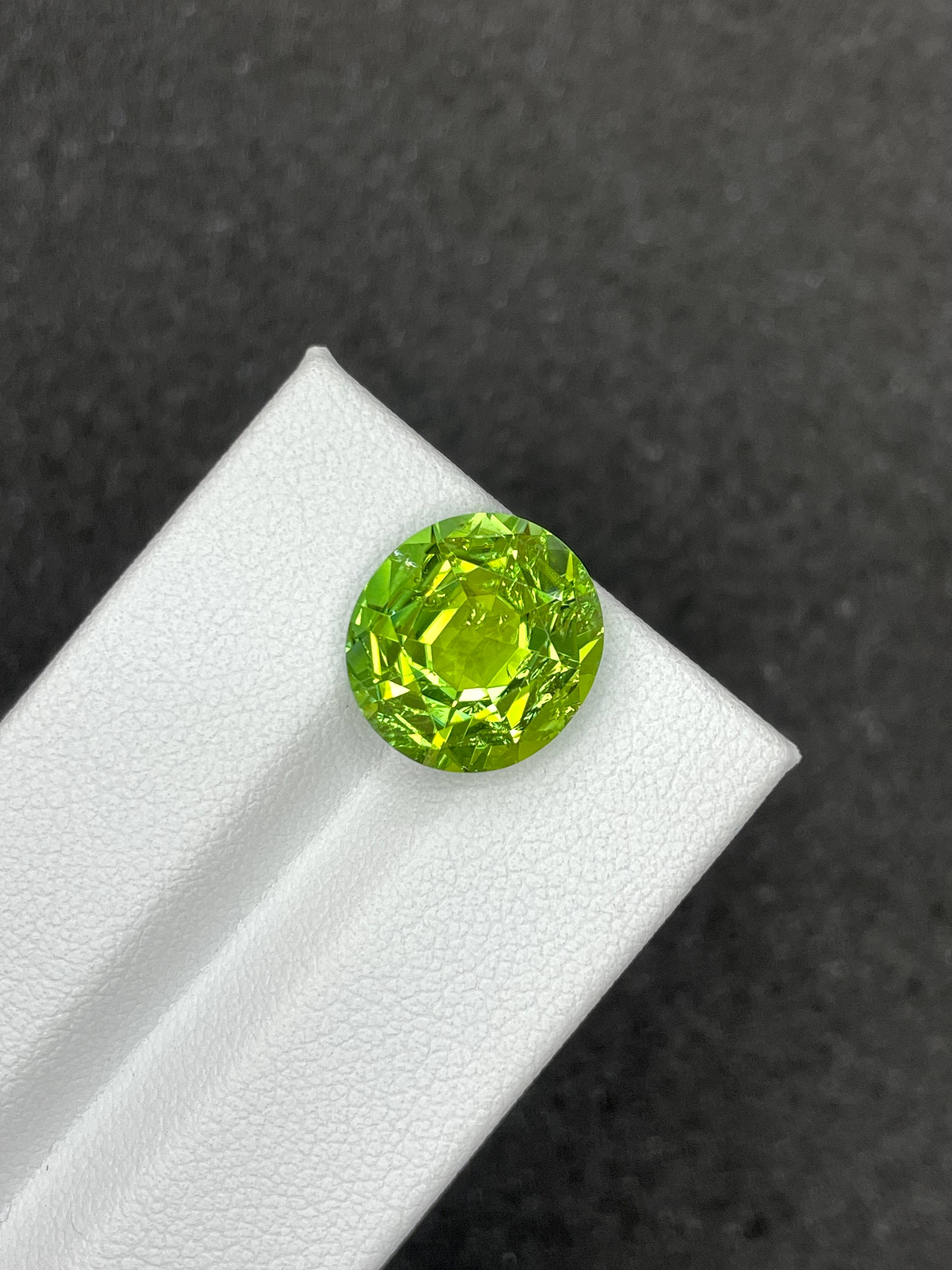 green green tourmaline, 6.53ct oval cut — view 5