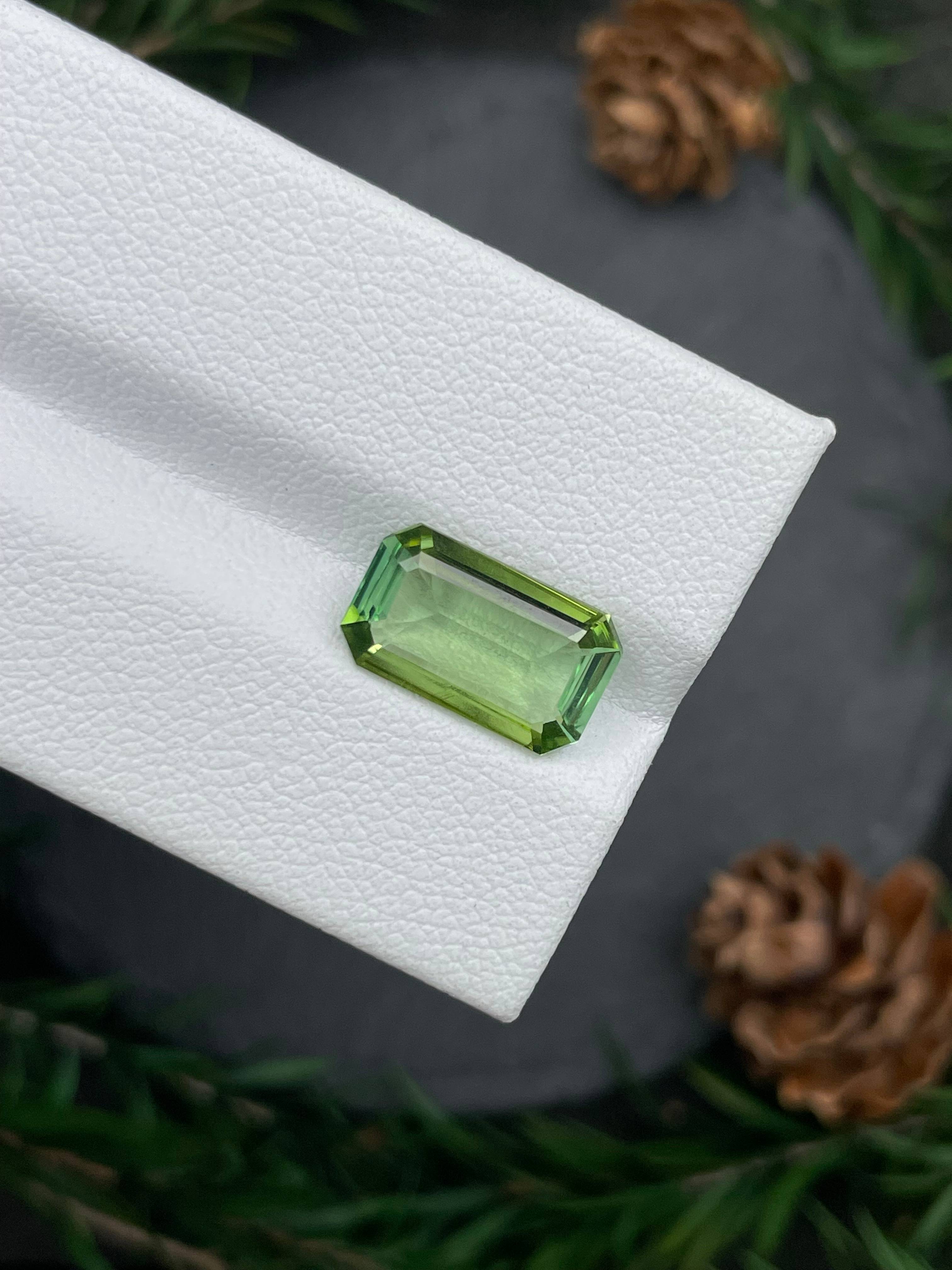 green green tourmaline, 3.06ct rectangular cut — view 6