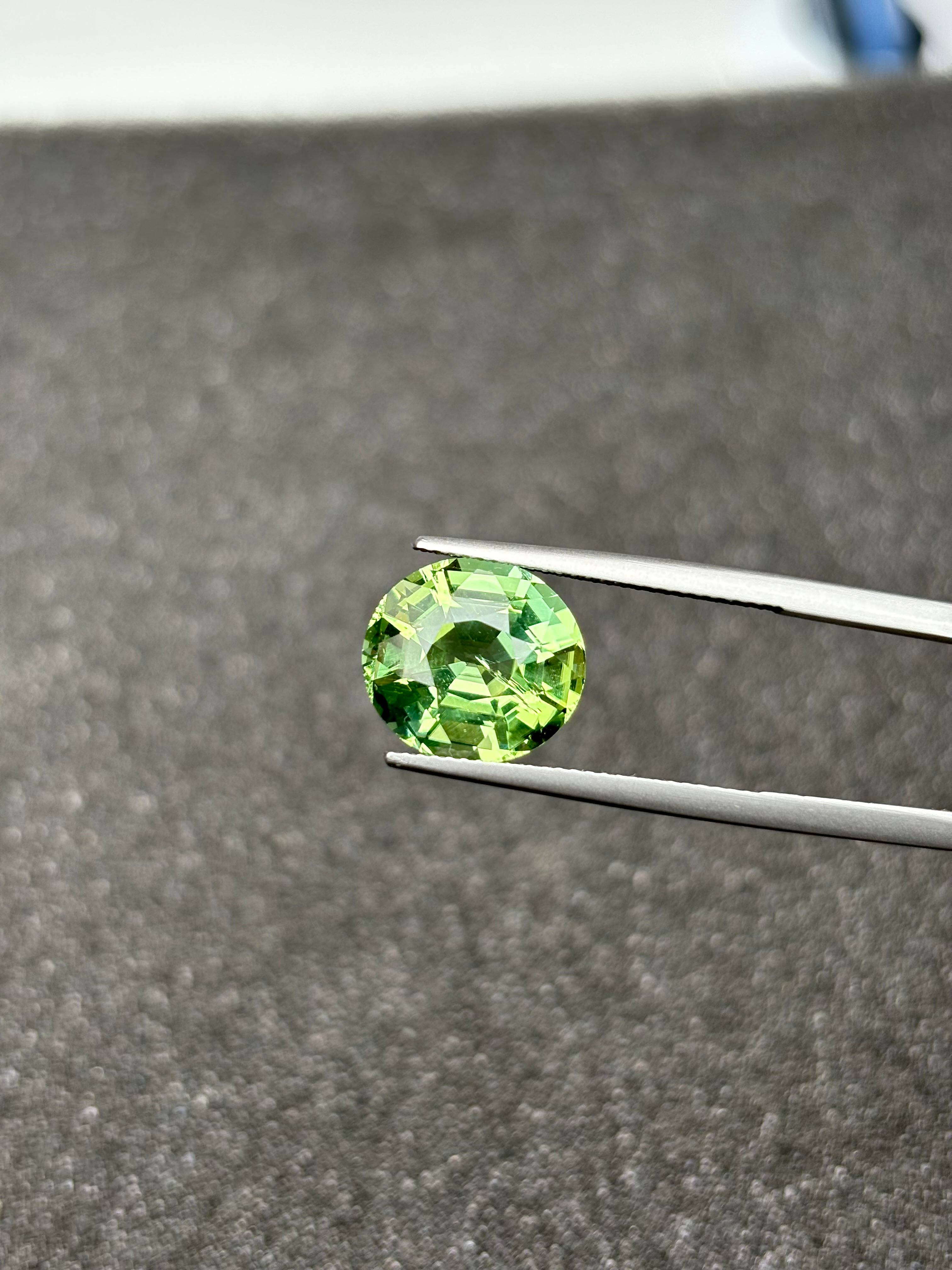 seafoam green green tourmaline, 6.77ct oval cut — view 7