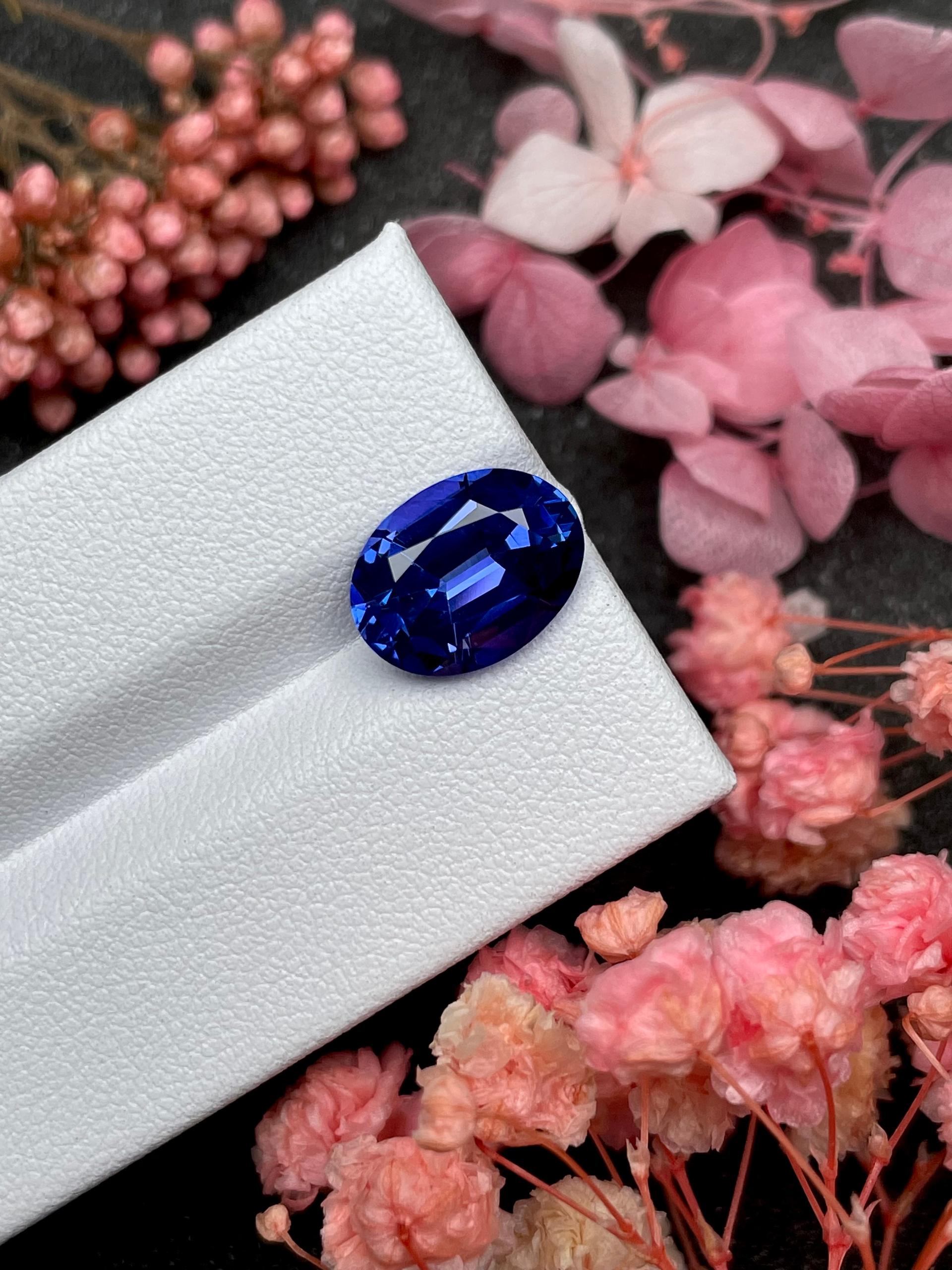 AAA+ blue tanzanite, 4.81ct oval cut — view 5