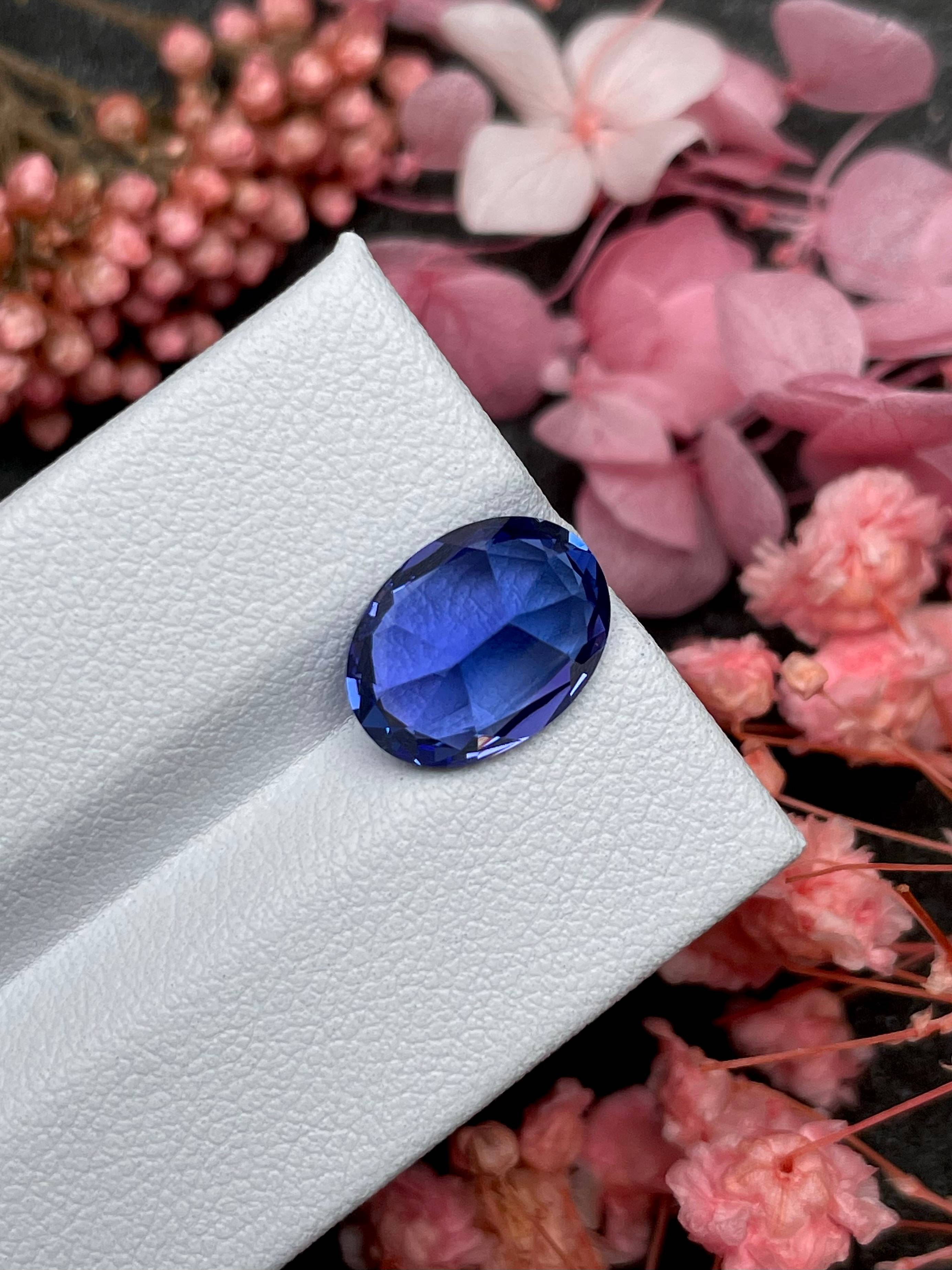 AAA+ blue tanzanite, 4.81ct oval cut — view 6