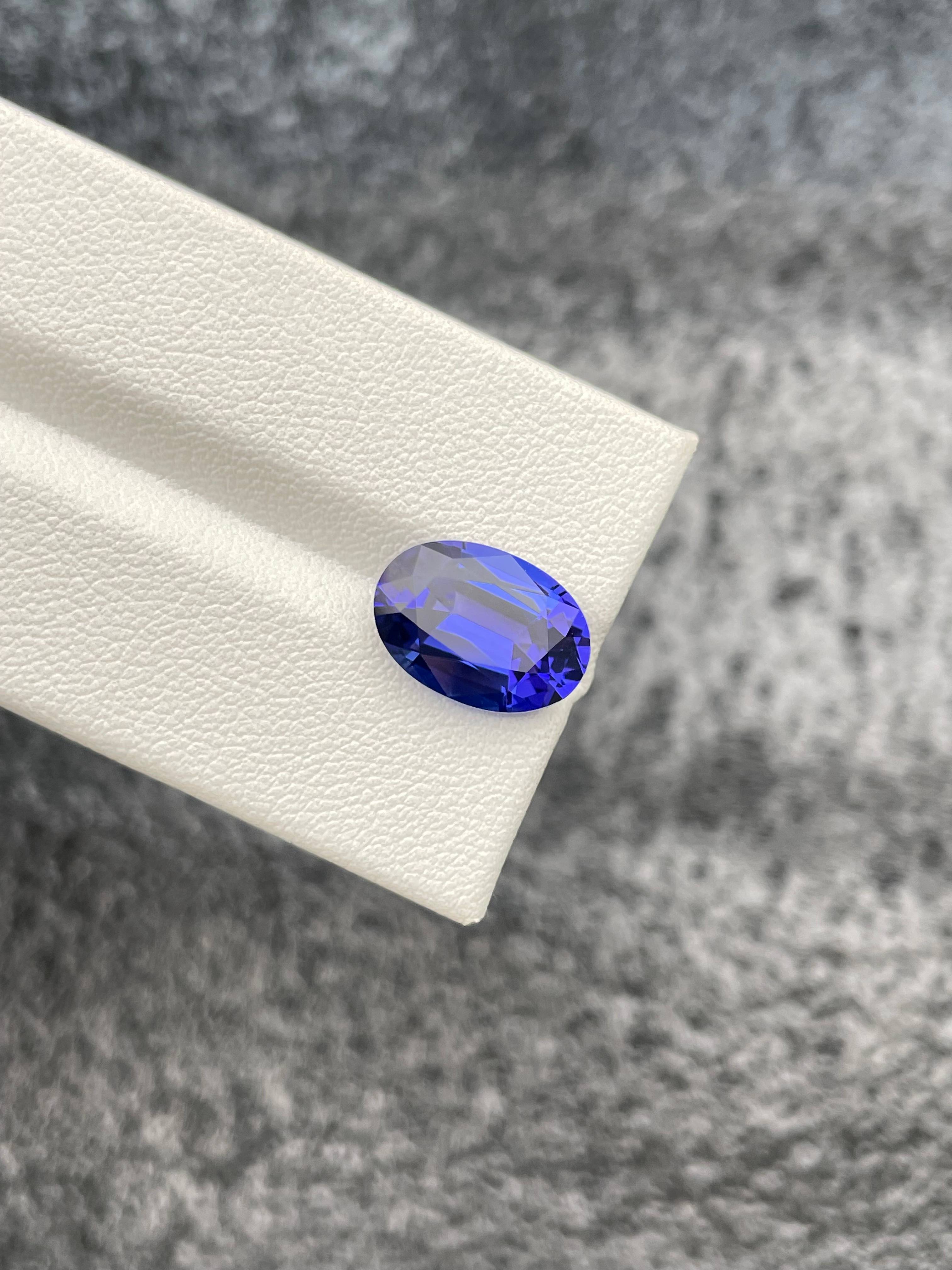 blue tanzanite, 5.51ct oval cut — view 6