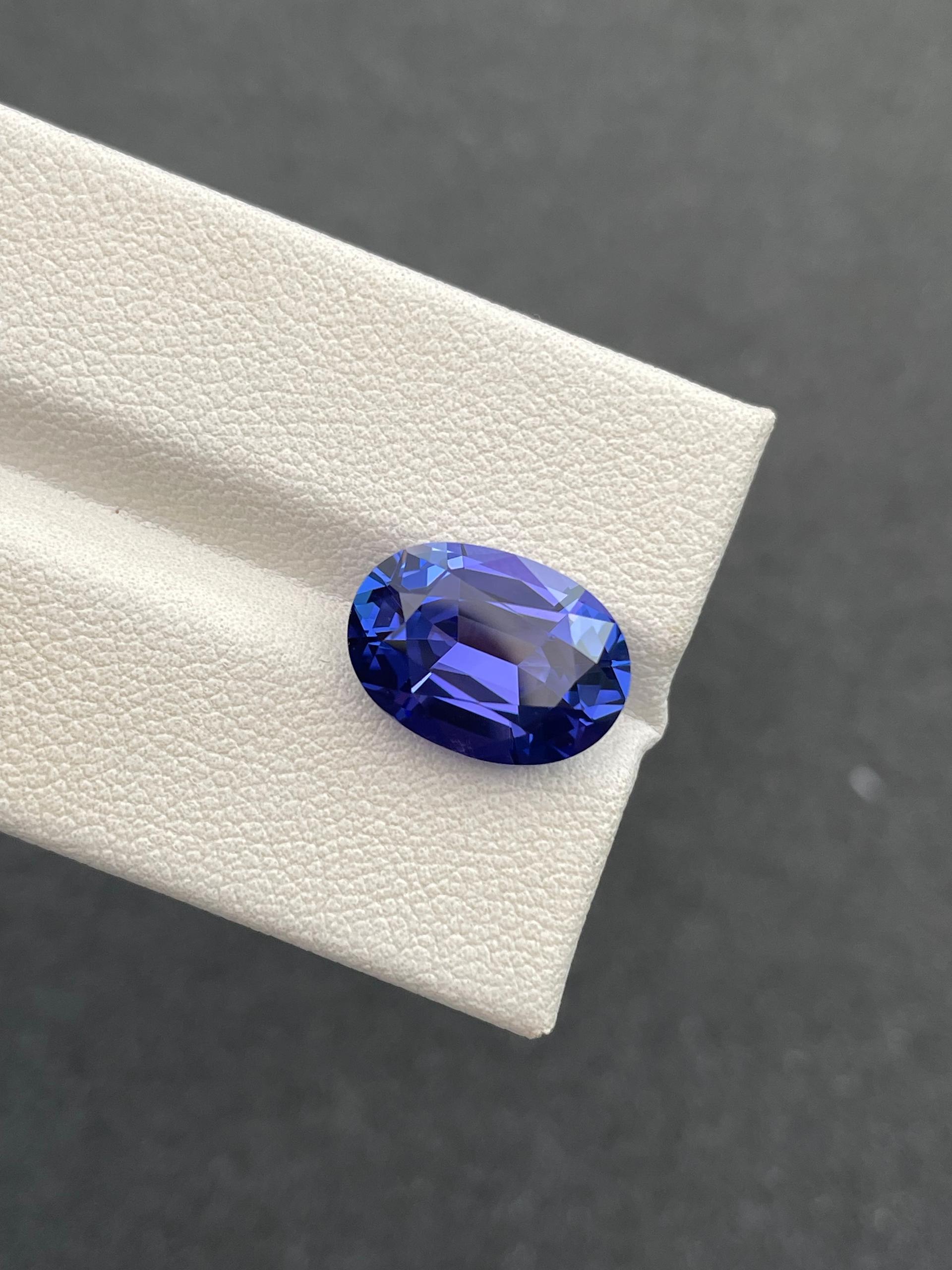 AAA+ violet blue tanzanite, 6.59ct oval cut — view 5