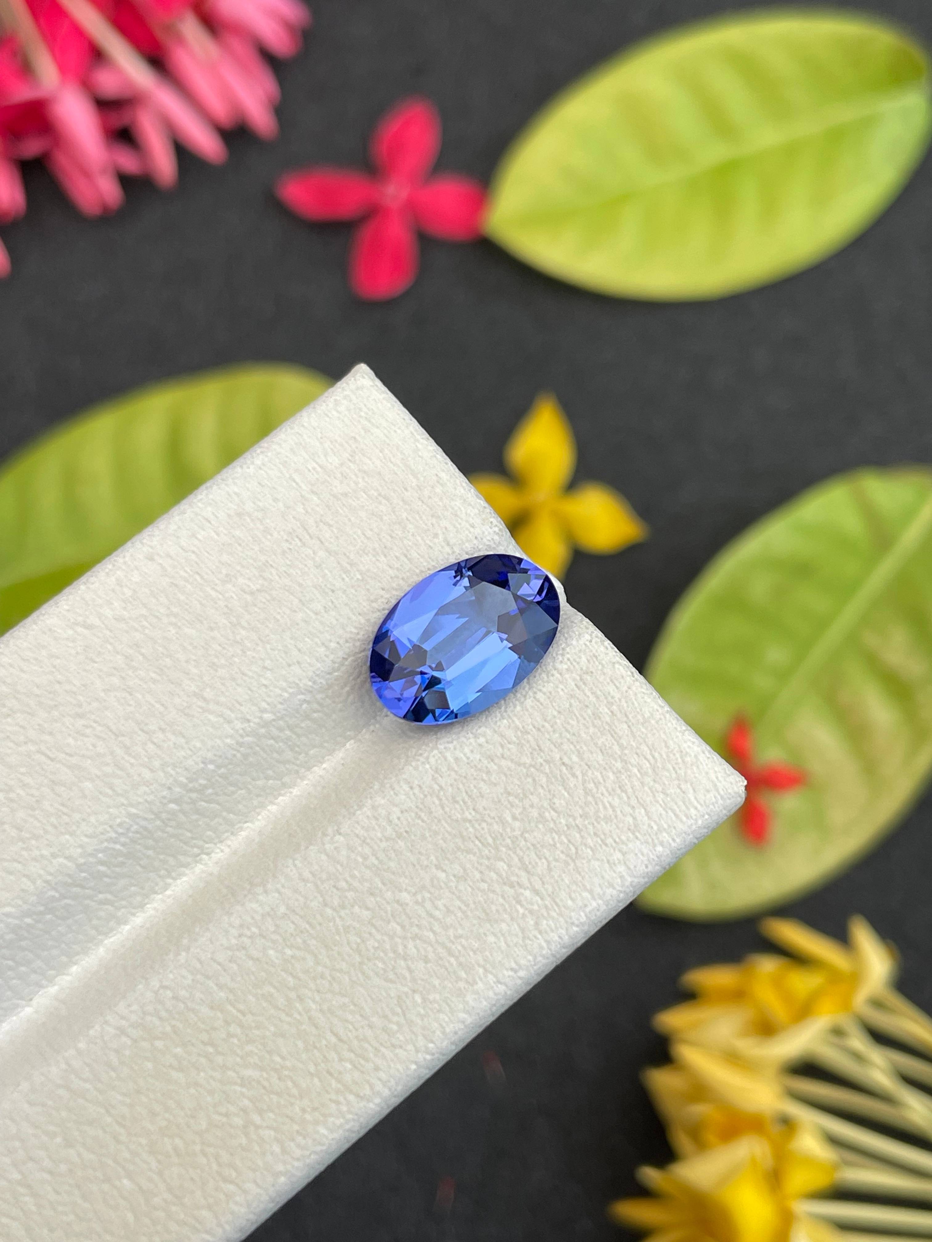 AA violet blue tanzanite, 3.2ct oval cut — view 5