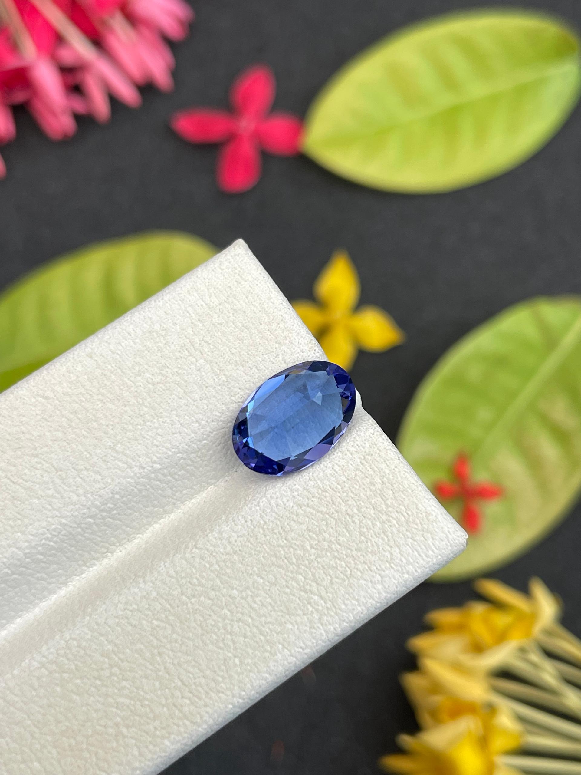 AA violet blue tanzanite, 3.2ct oval cut — view 7