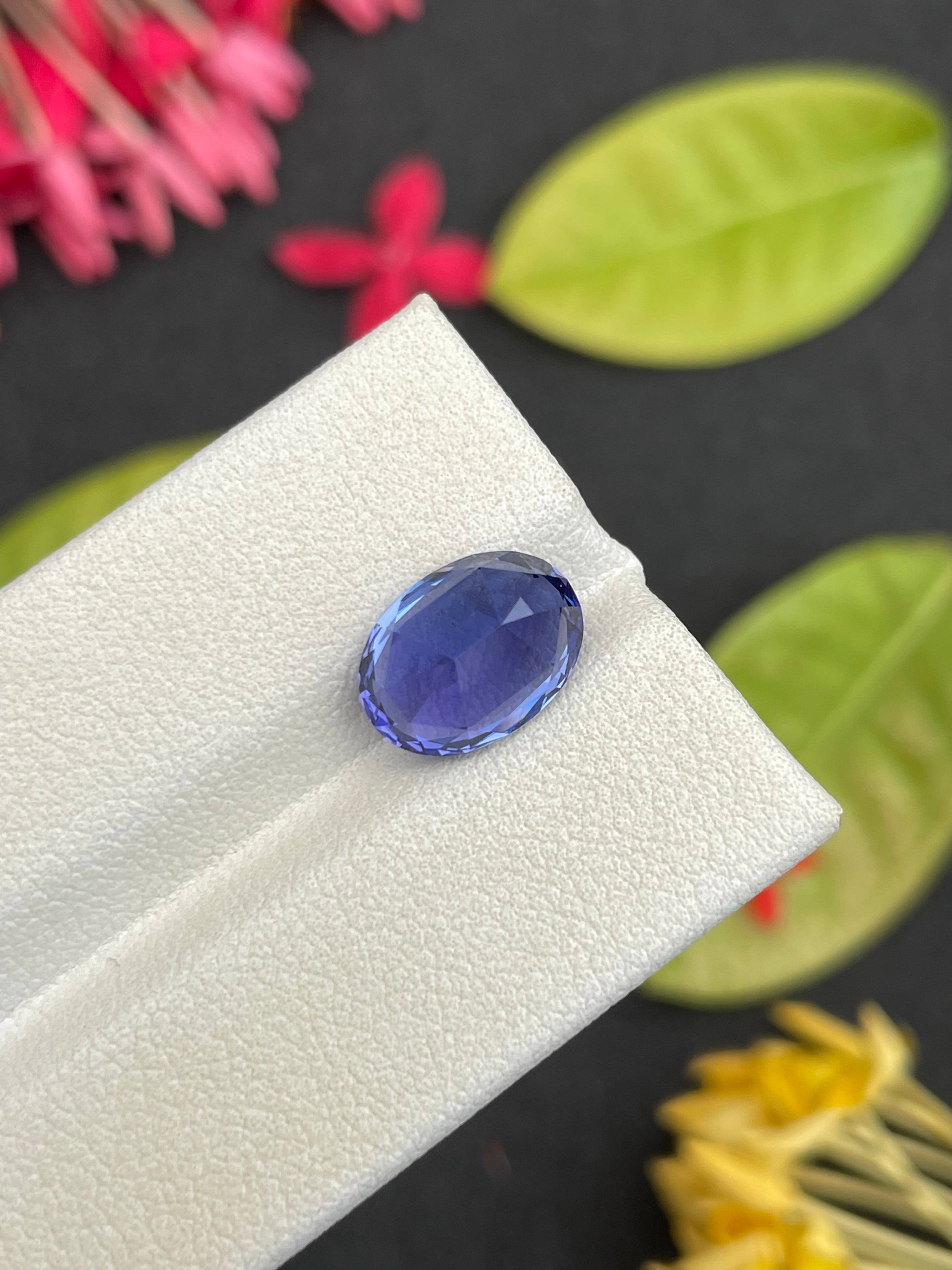 AA violet blue tanzanite, 4.45ct oval cut — view 7