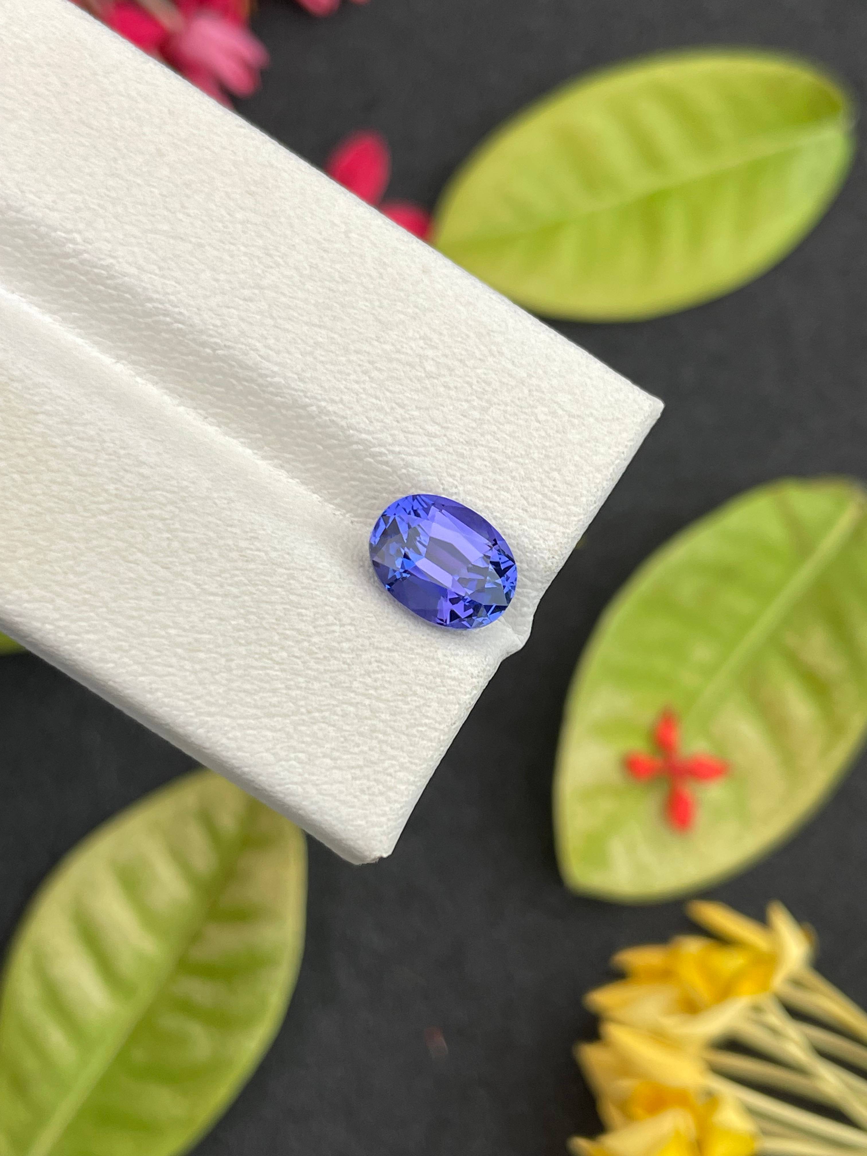 AA violet blue tanzanite, 2.39ct oval cut — view 6