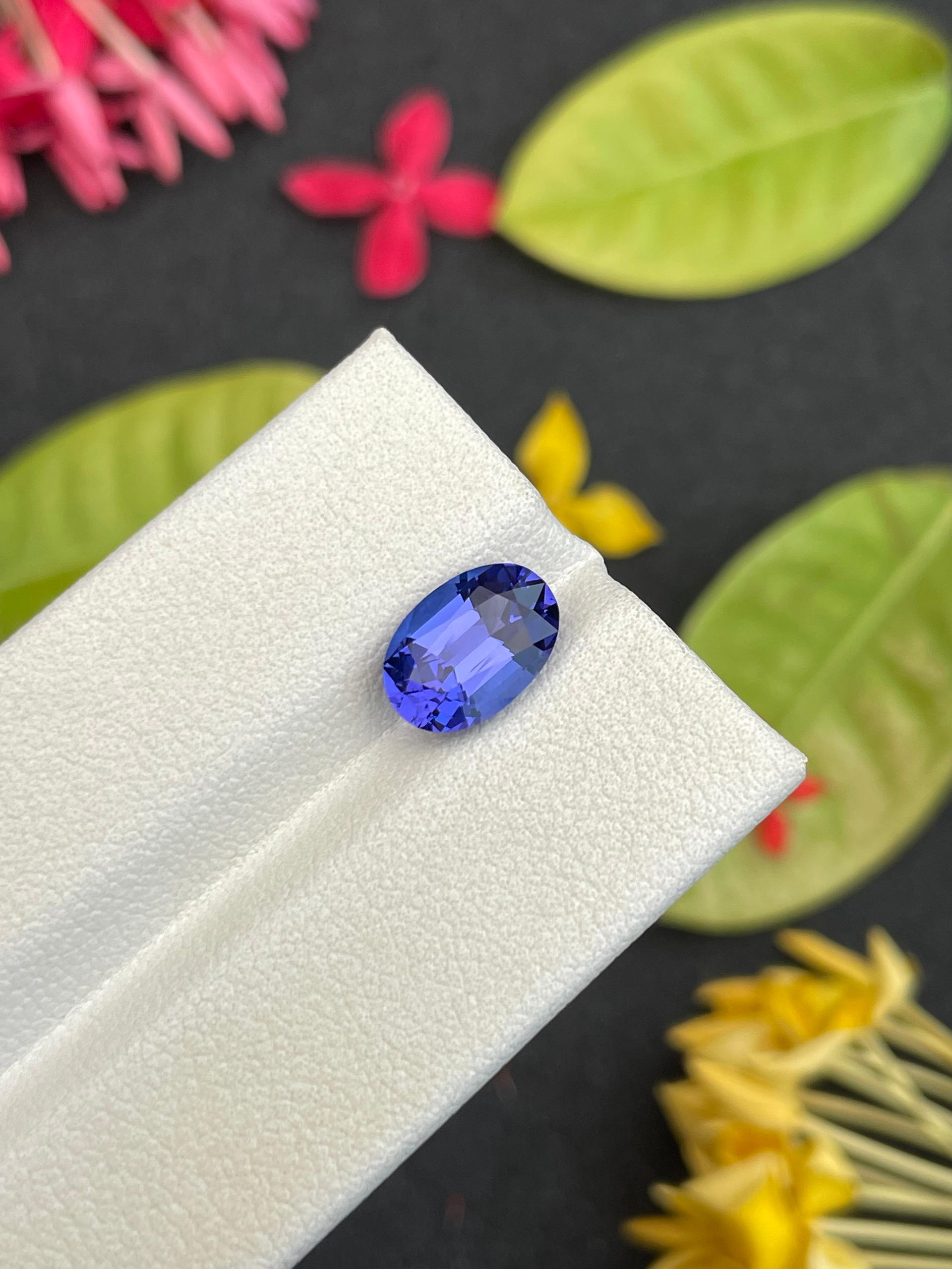 AA violet blue tanzanite, 2.52ct oval cut — view 5