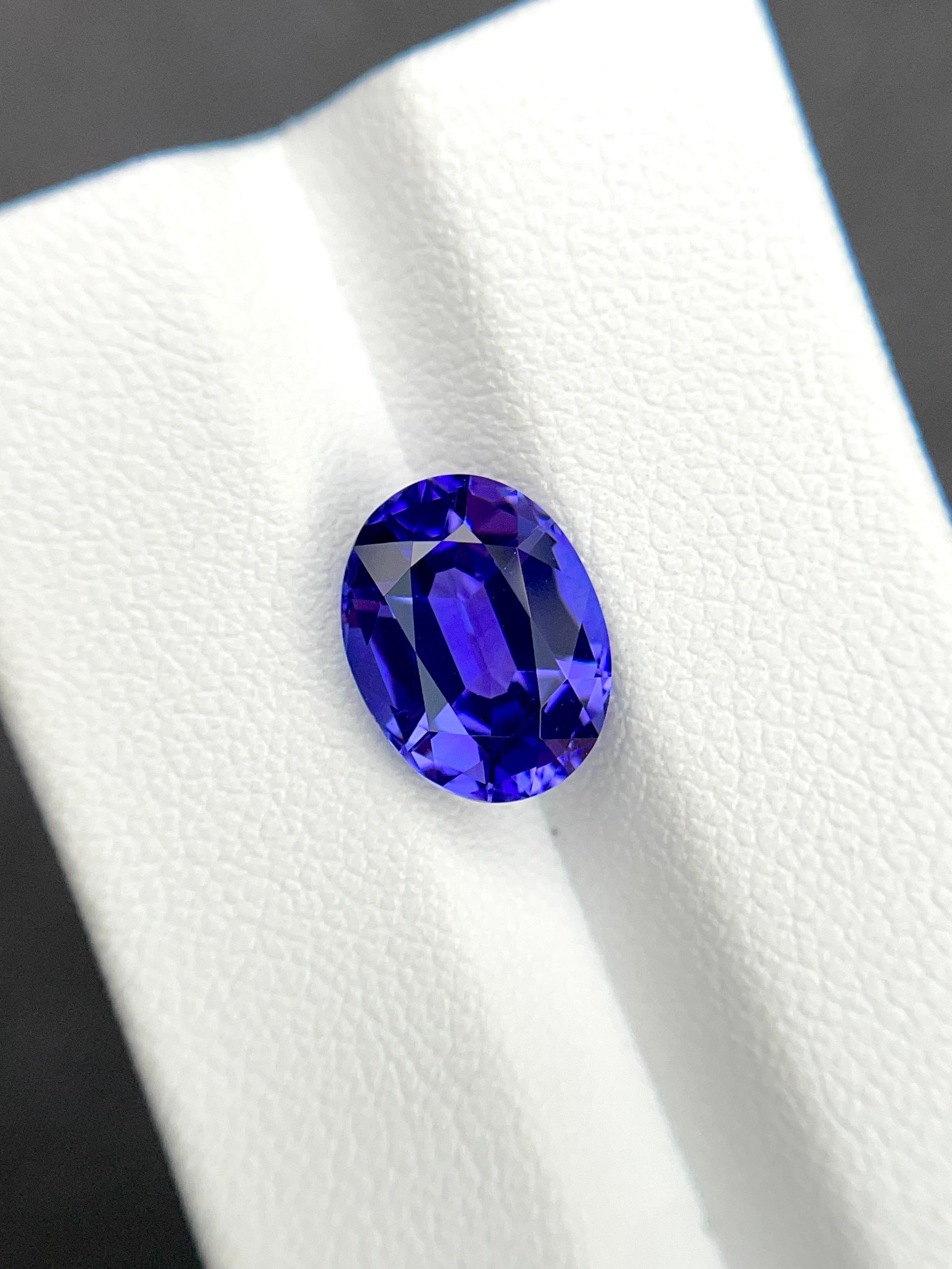 AAA+ violet blue tanzanite, 4.15ct oval cut — view 5