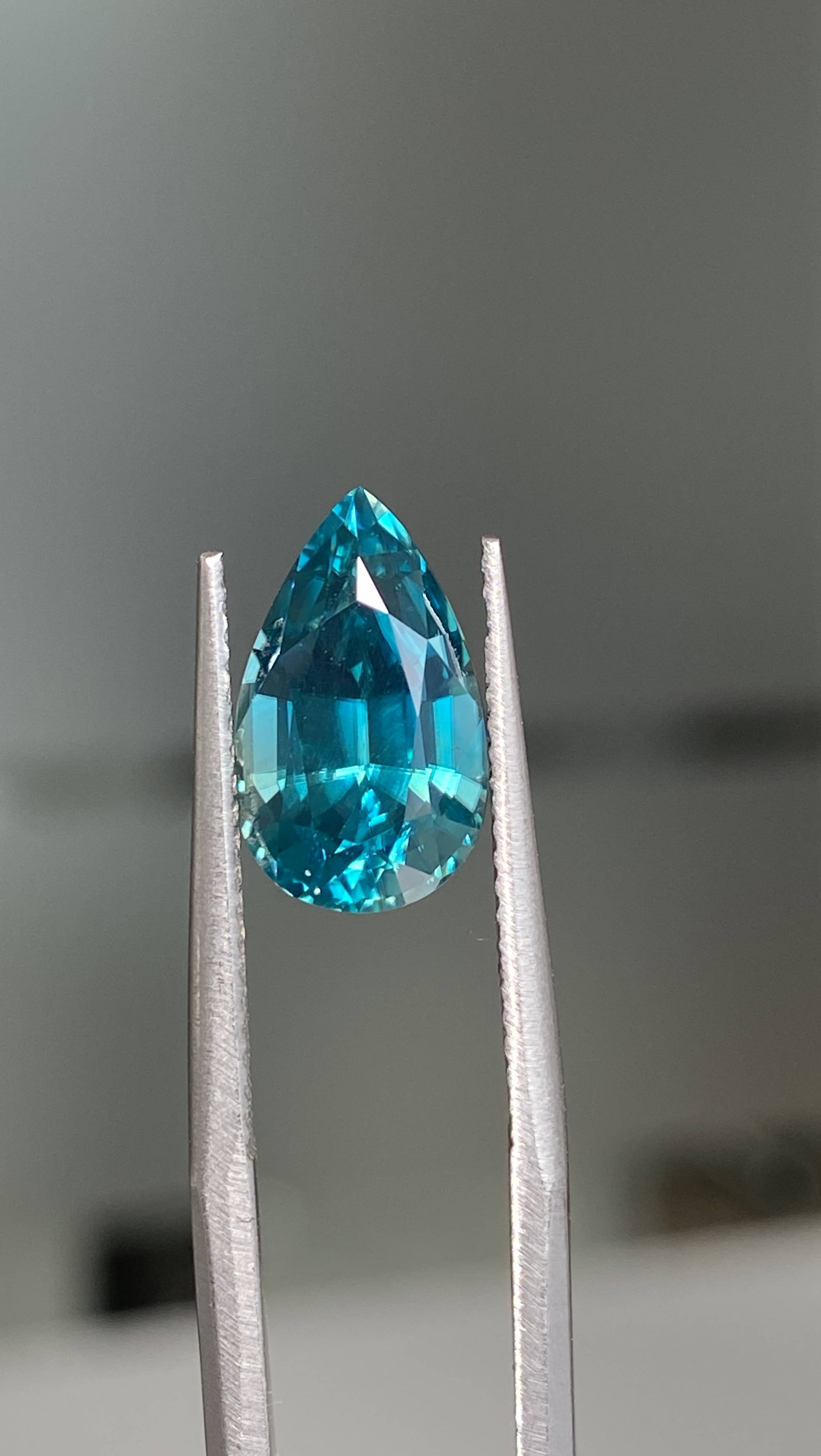 cobalt blue blue zircon, 5.99ct pear cut — view 5
