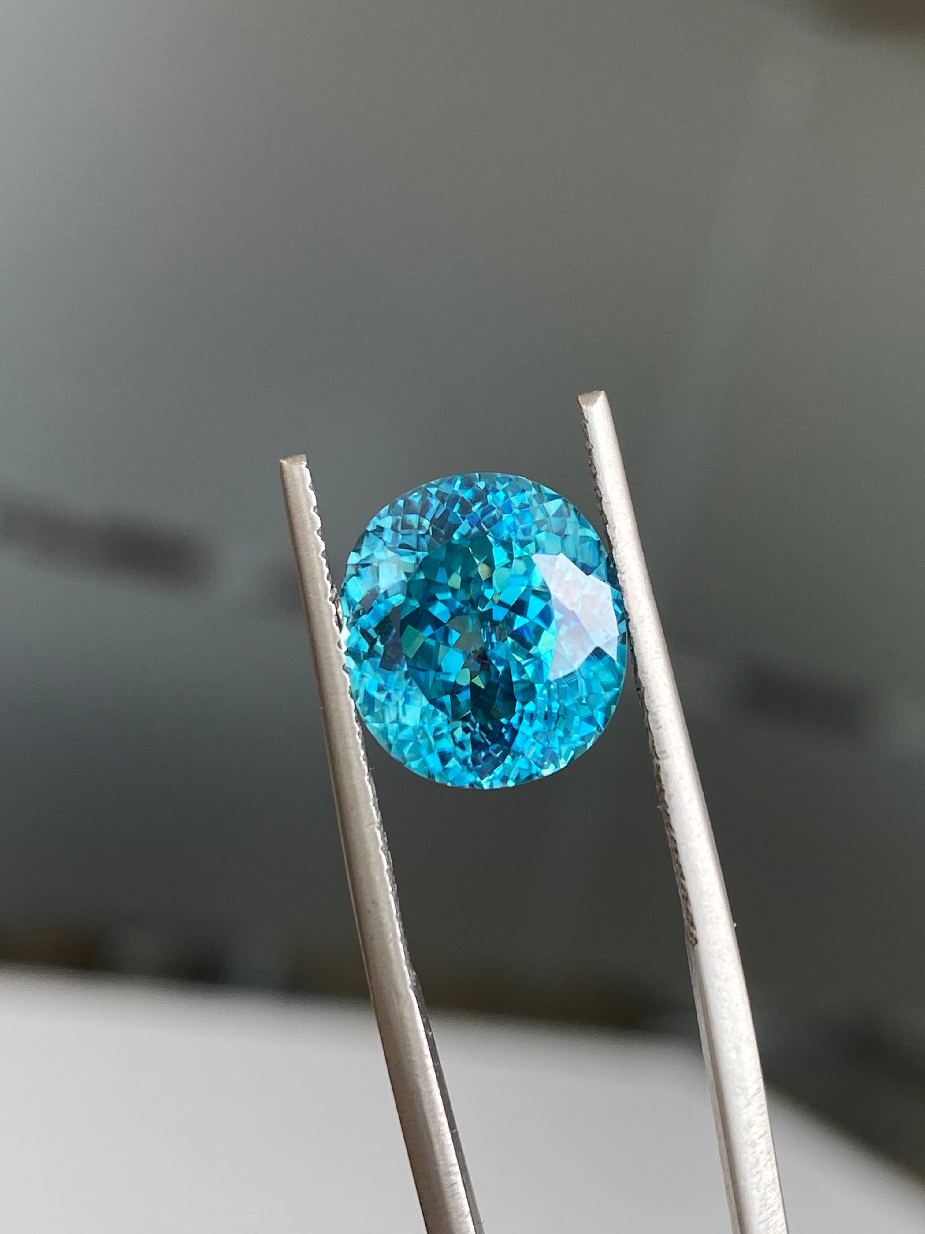 blue blue zircon, 9.29ct oval cut — view 5