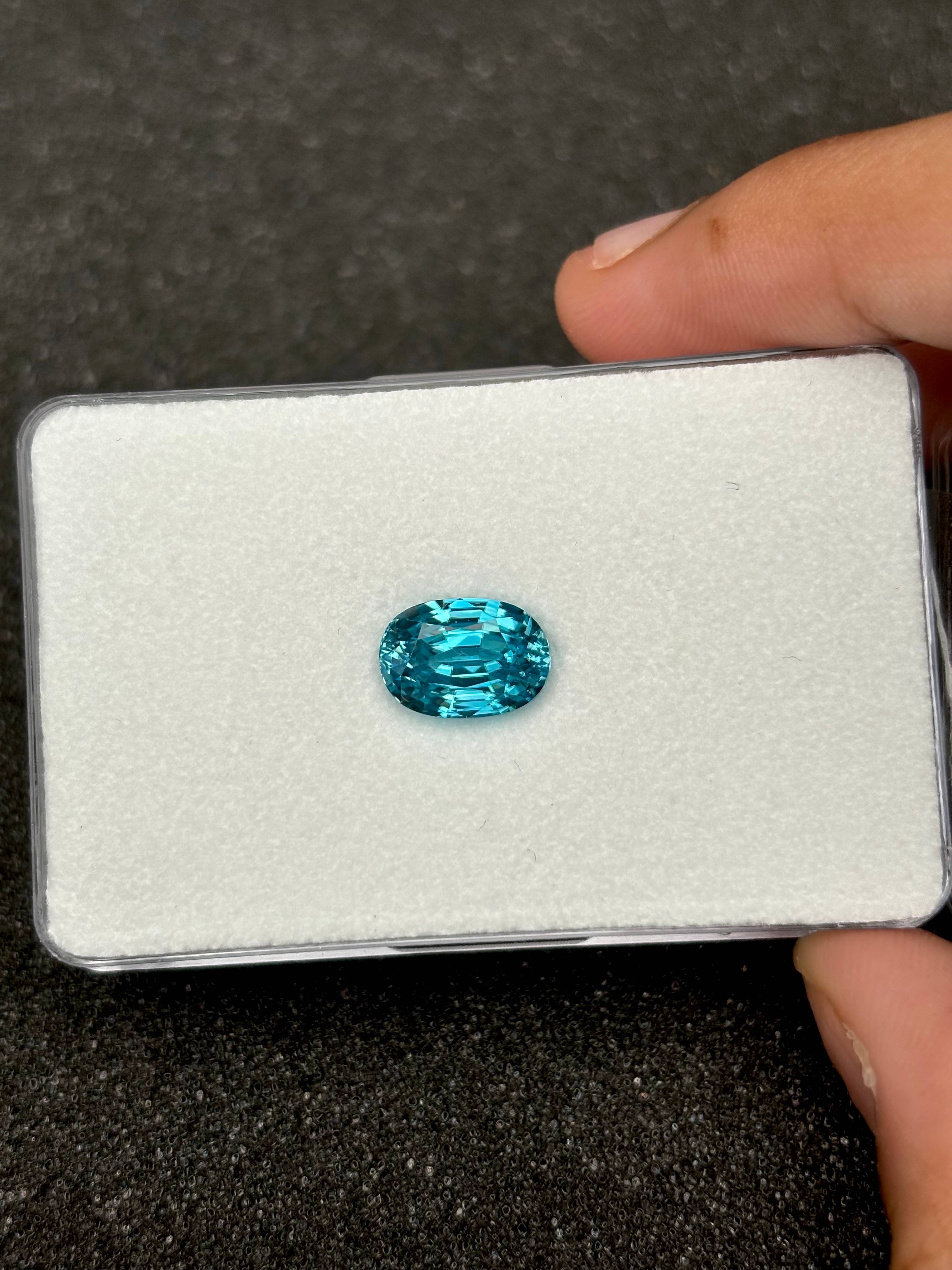blue blue zircon, 5.32ct oval cut — view 5