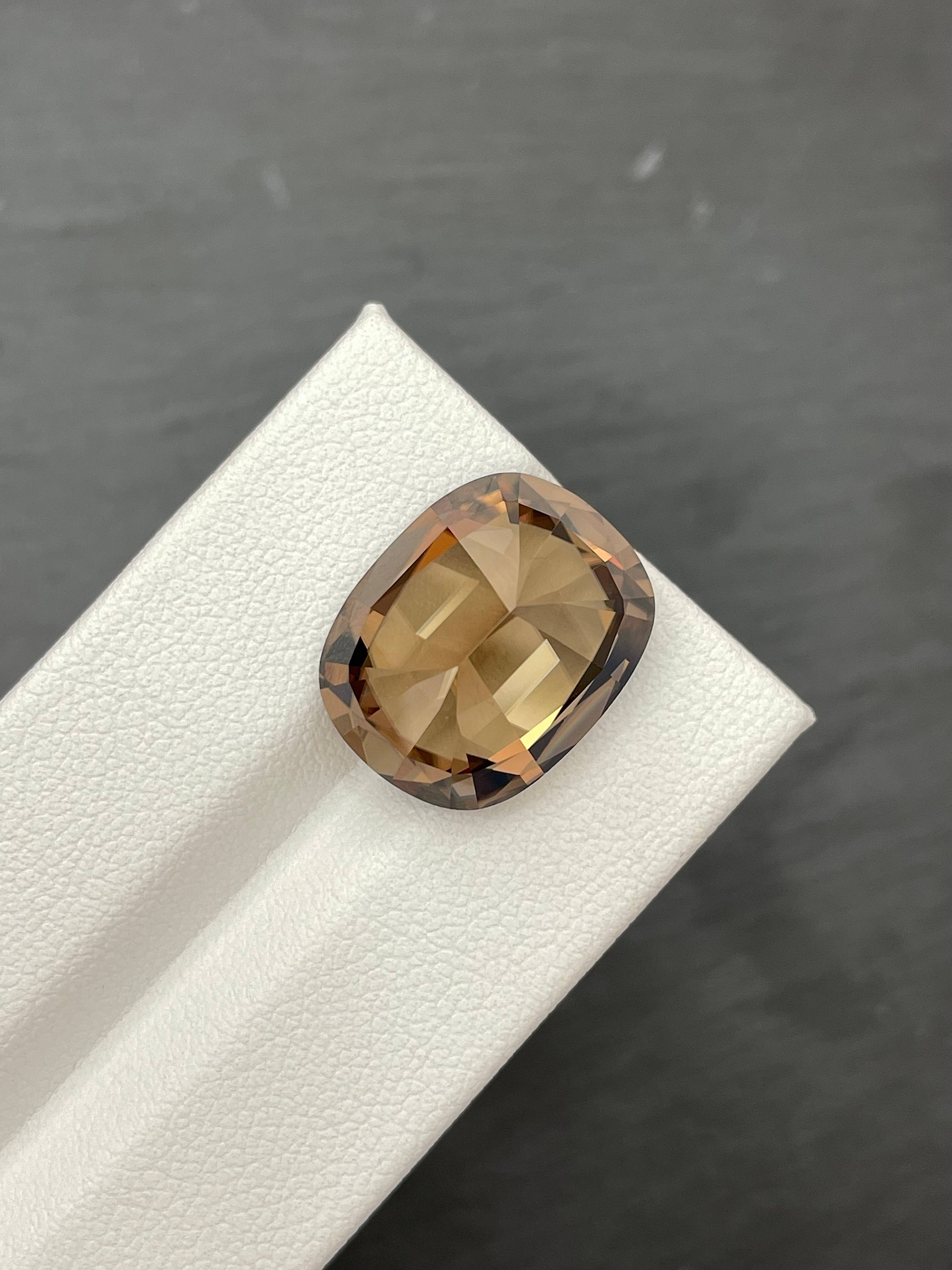 peanut brown zircon, 22.79ct cushion cut — view 6