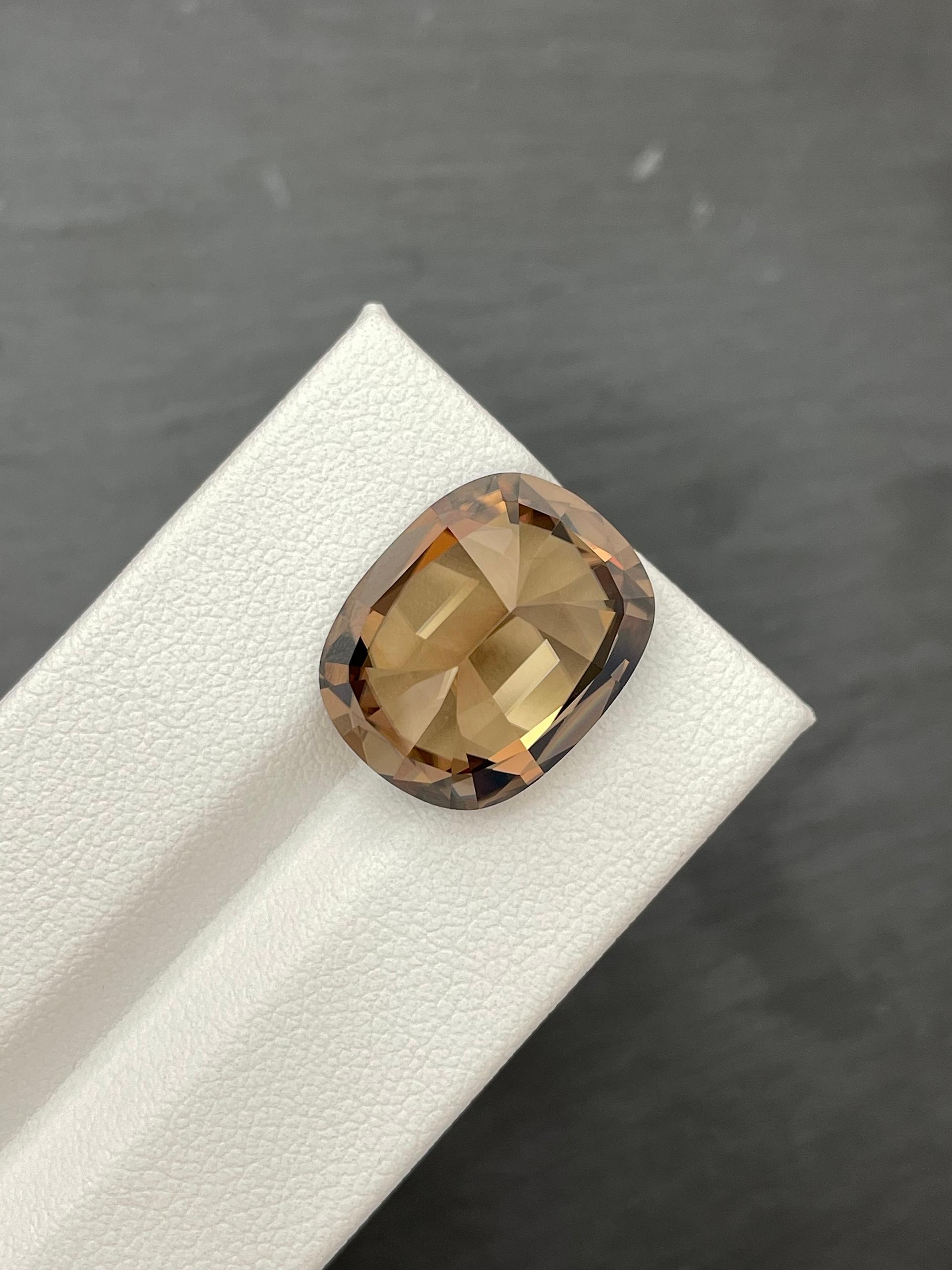 peanut brown zircon, 22.79ct cushion cut — view 6