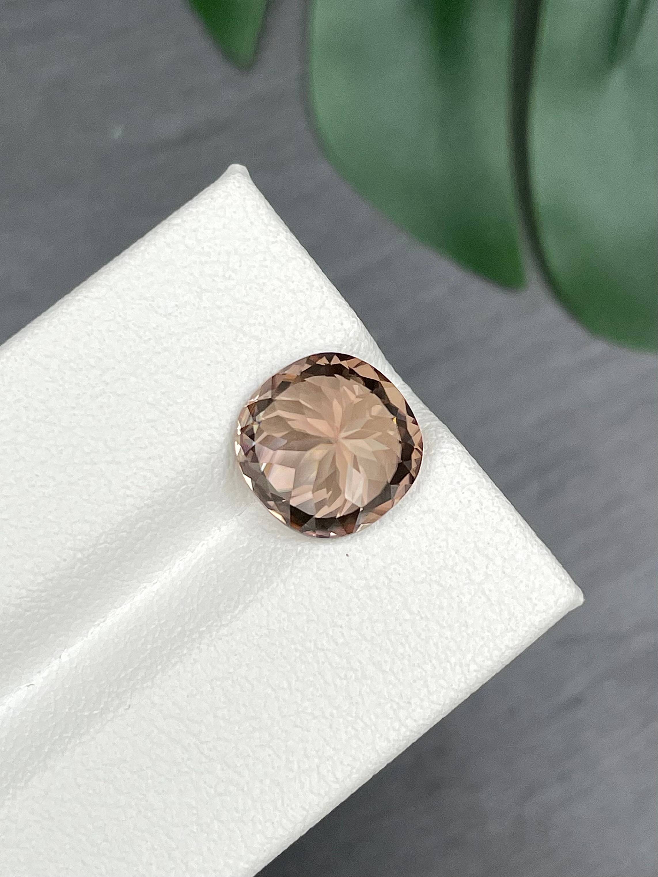 latte tan tan zircon, 5.76ct cushion cut — view 6