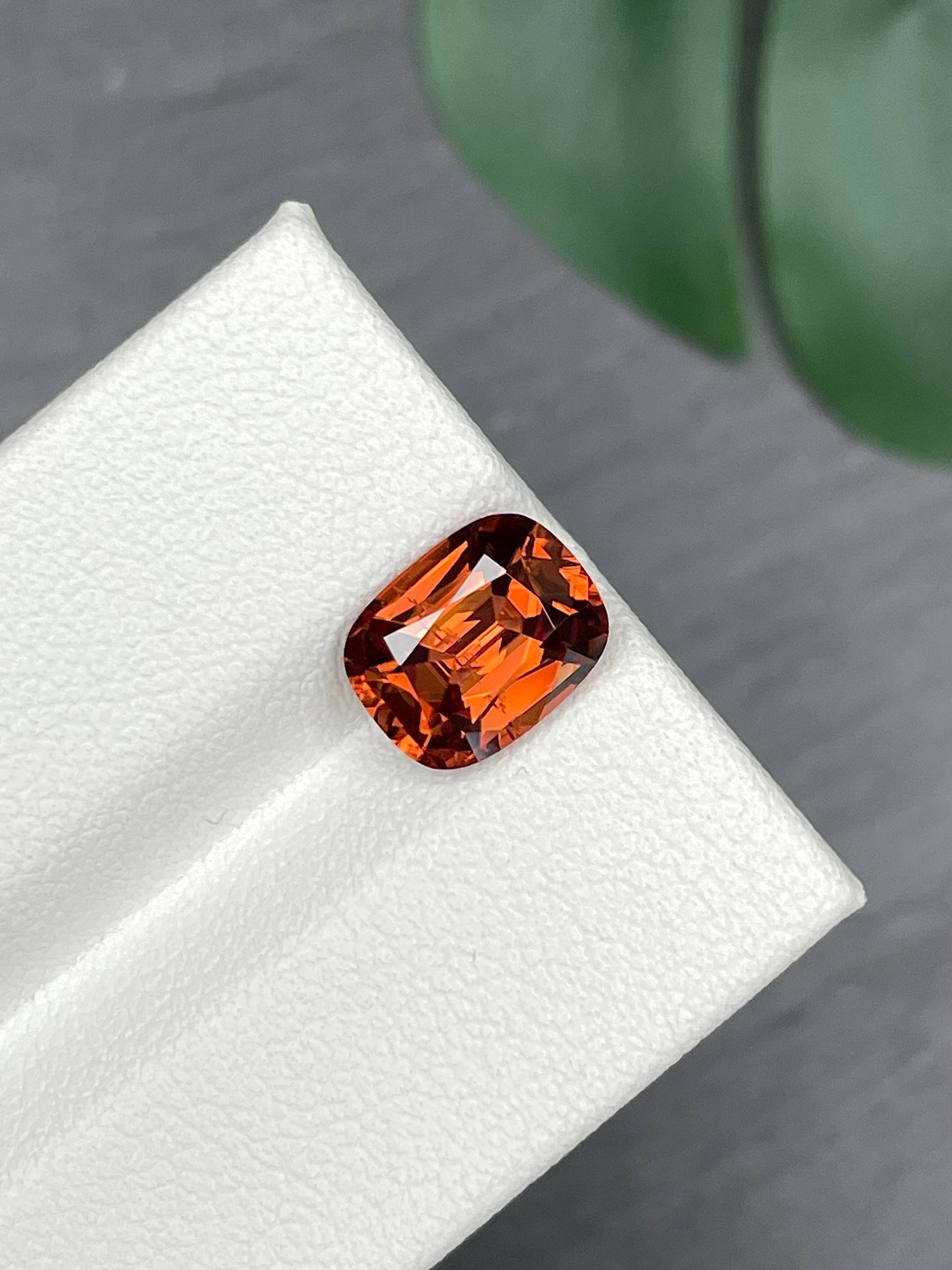orange orange zircon, 3.44ct cushion cut — view 5