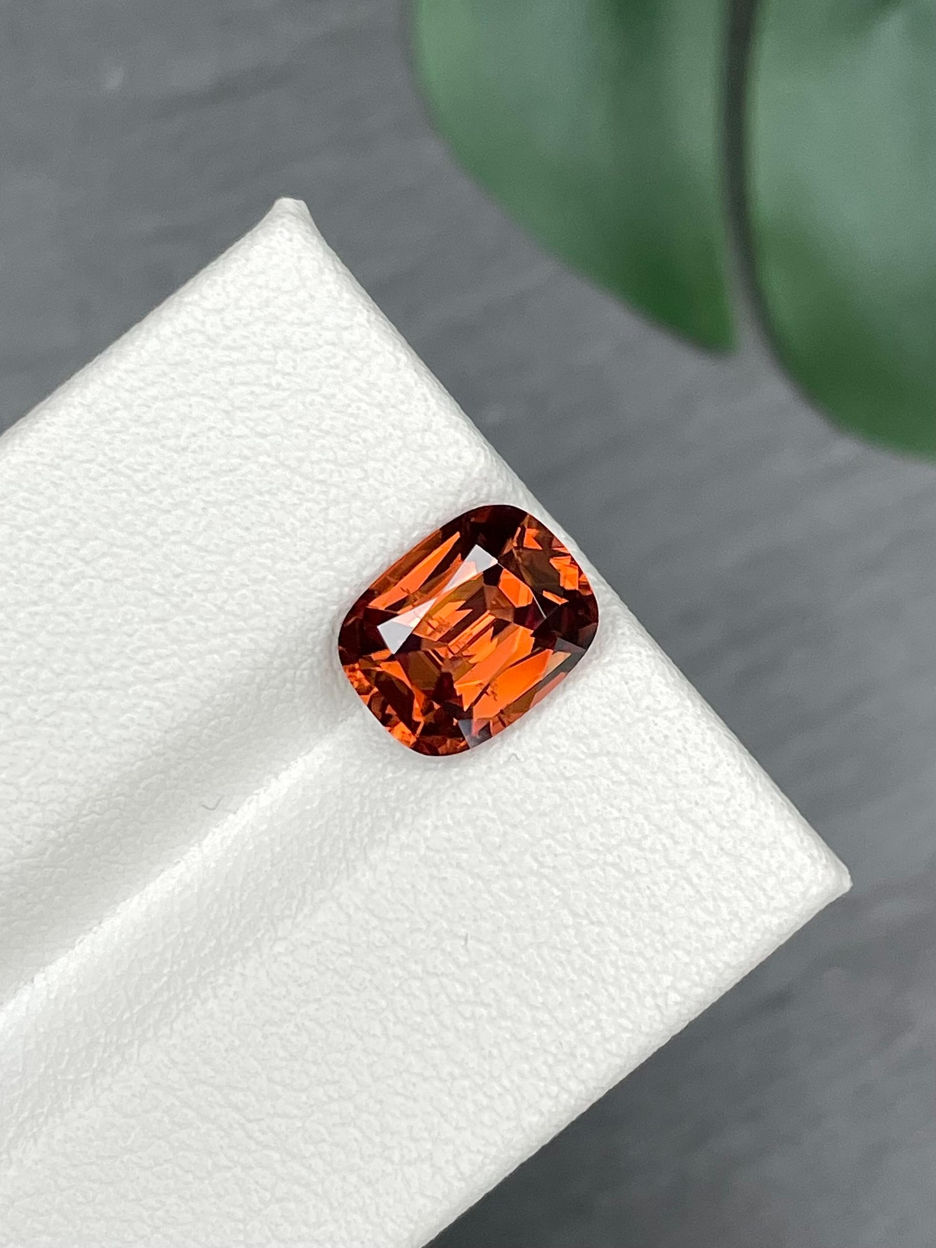 orange orange zircon, 3.44ct cushion cut — view 5