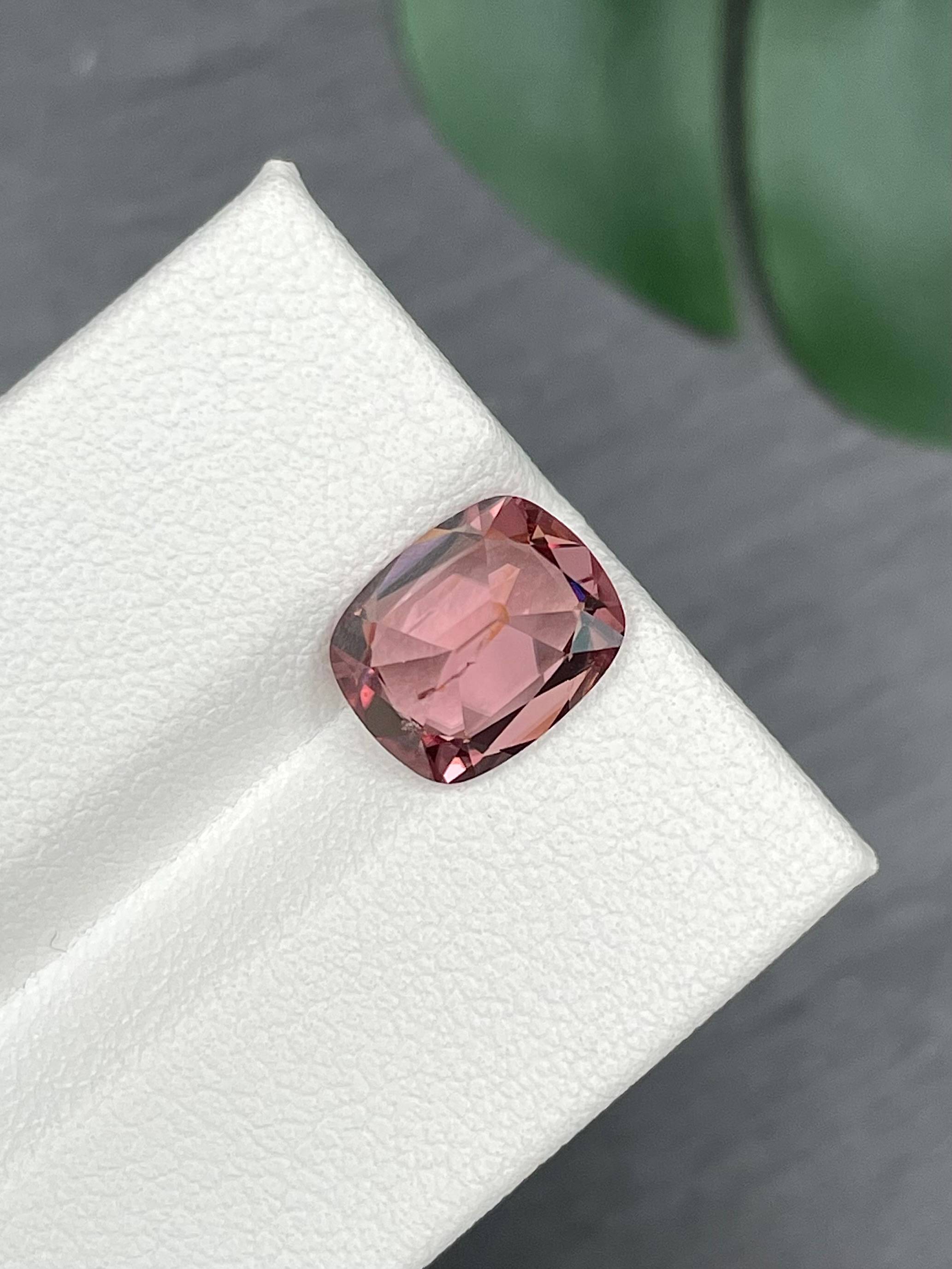 pink pink zircon, 3.65ct cushion cut — view 6