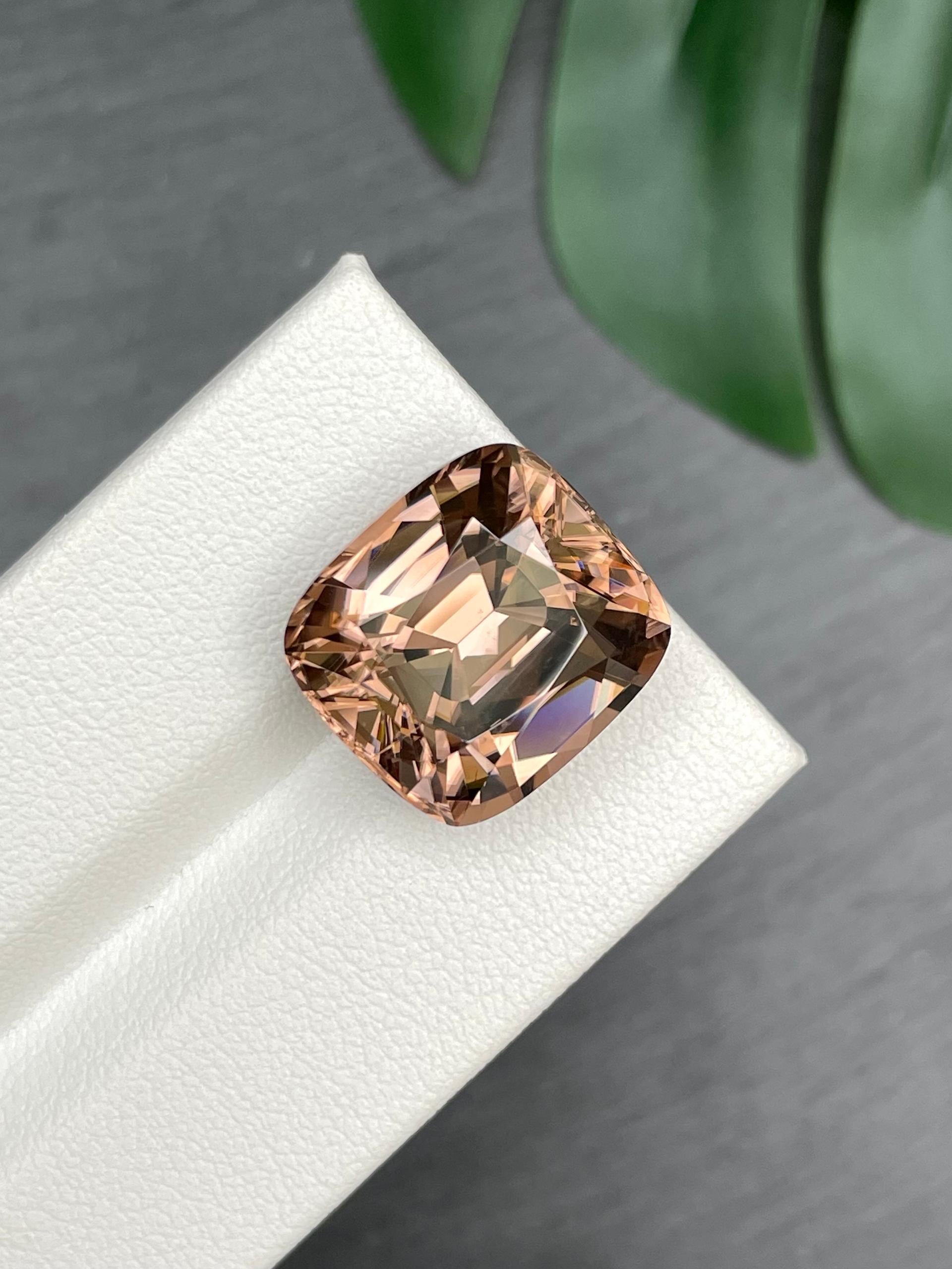 sepia tan zircon, 22.64ct cushion cut — view 5