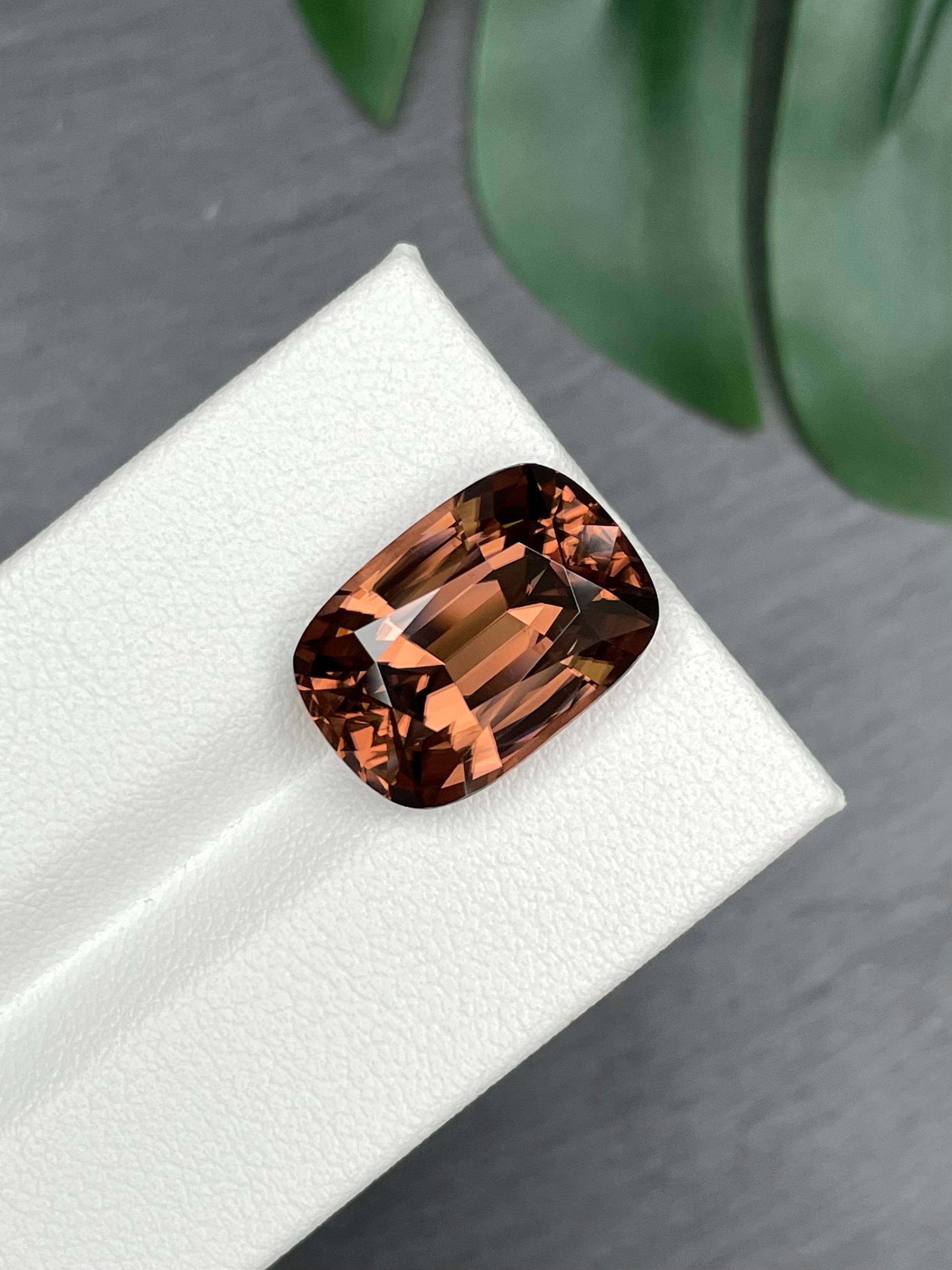 cinnamon brown zircon, 15.13ct cushion cut — view 5