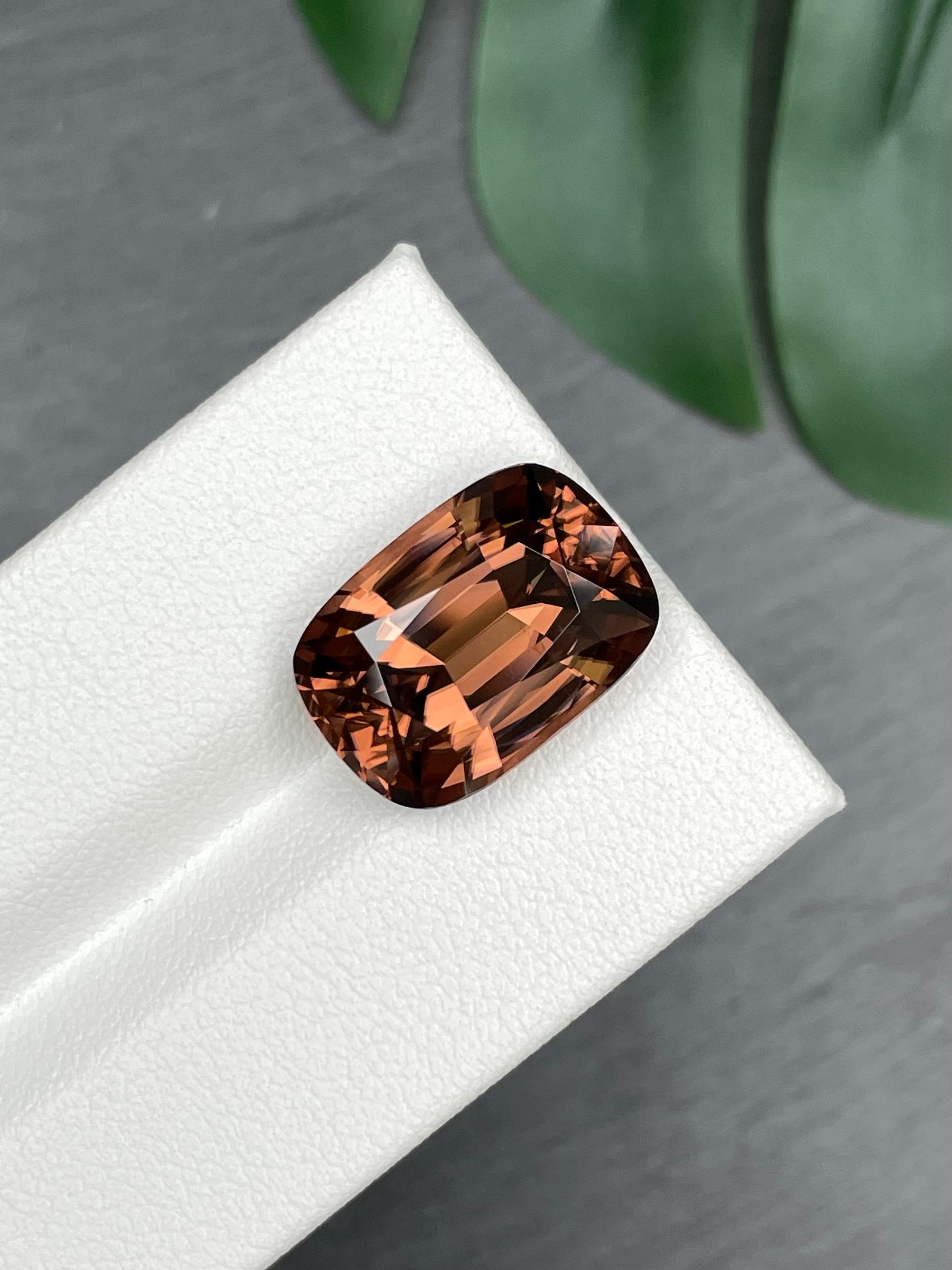 cinnamon brown zircon, 15.13ct cushion cut — view 5